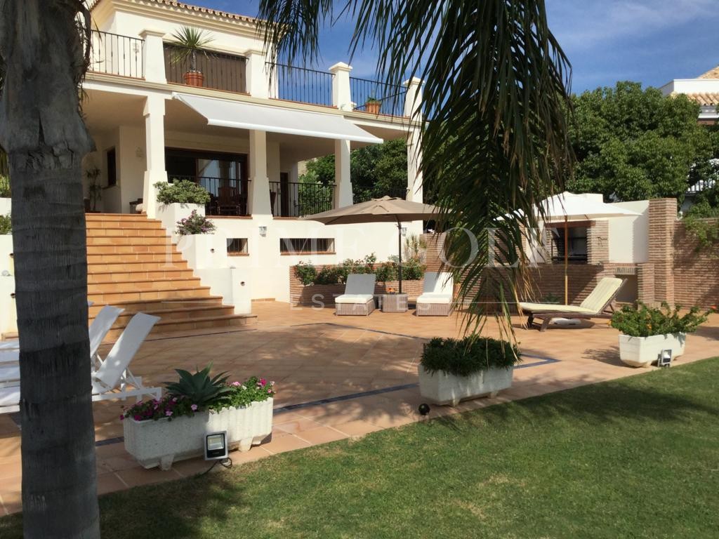 6 bed Villa For Sale in Benahavis, Malaga - thumb 4