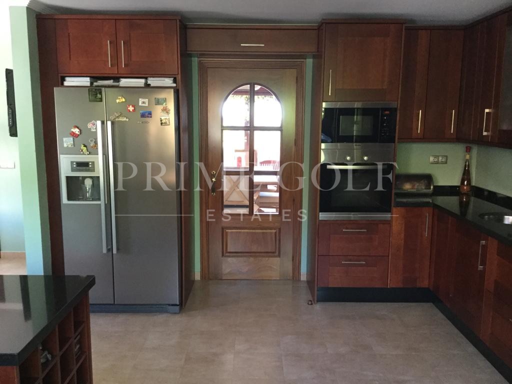 6 bed Villa For Sale in Benahavis, Malaga - thumb 6