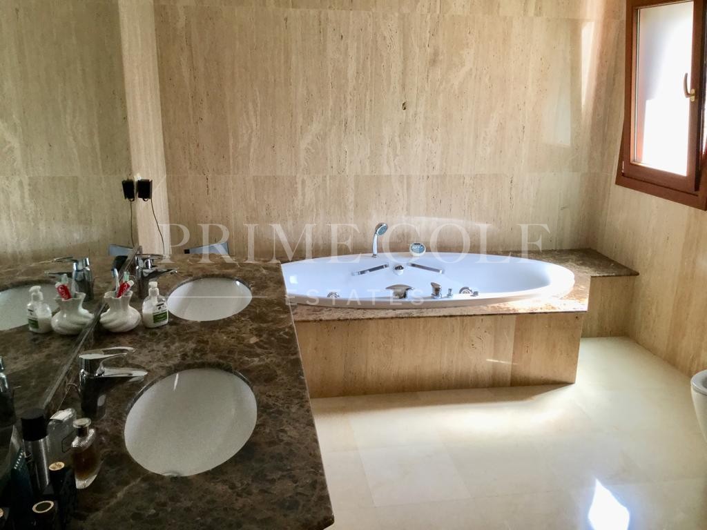 6 bed Villa For Sale in Benahavis, Malaga - thumb 24