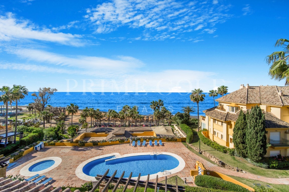 4 bed Penthouse For Sale in Marbella East, Malaga - thumb 5