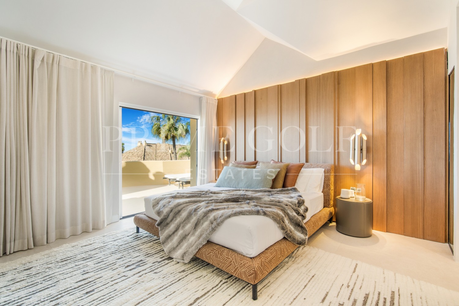 4 bed Penthouse For Sale in Marbella East, Malaga - thumb 19