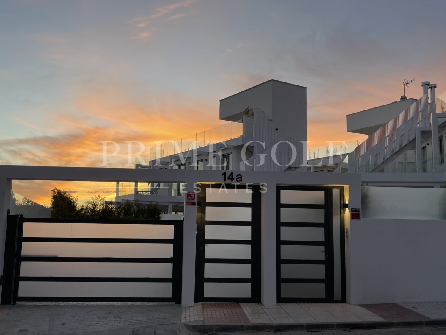 4 bed Villa For Sale in Marbella, Malaga - thumb 10