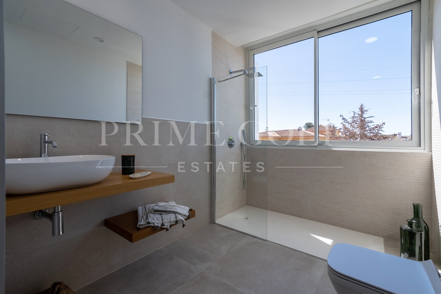 4 bed Villa For Sale in Marbella, Malaga - thumb 32