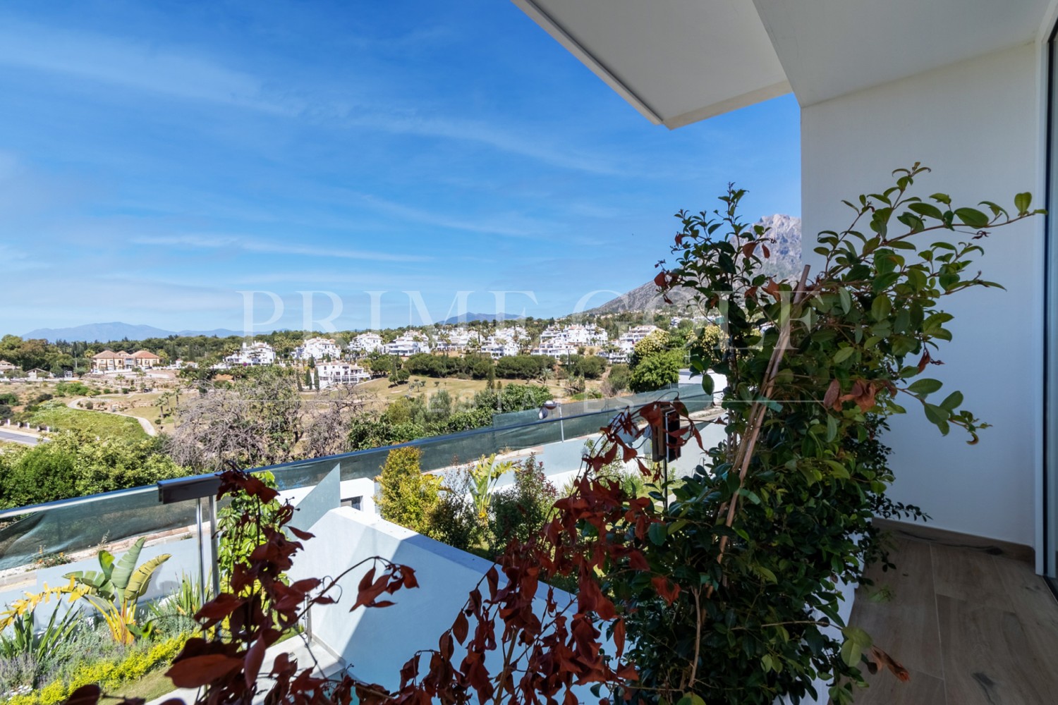 4 bed Villa For Sale in Marbella, Malaga - thumb 34