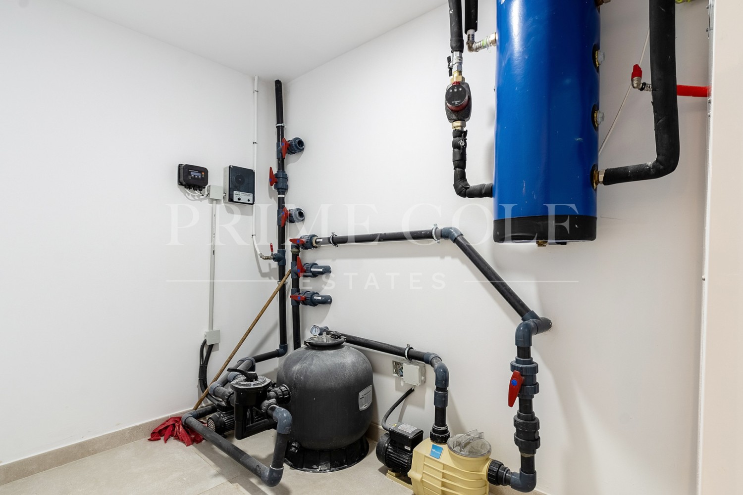 4 bed Villa For Sale in Marbella, Malaga - thumb 45