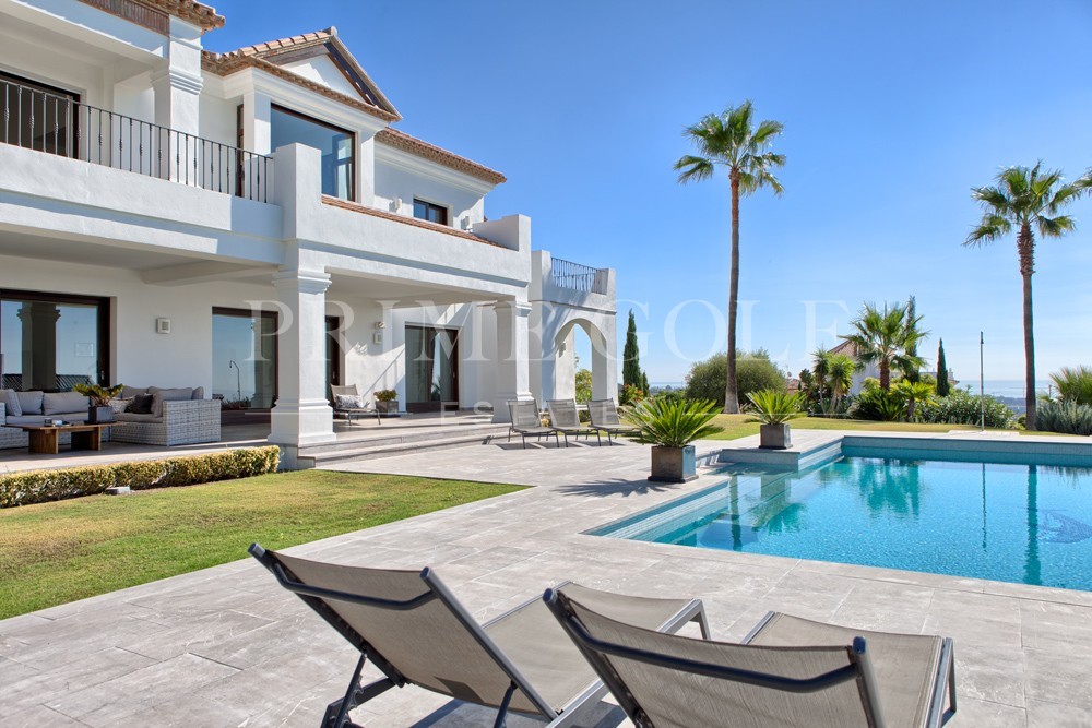 6 bed Villa For Sale in Benahavis, Malaga - thumb 3