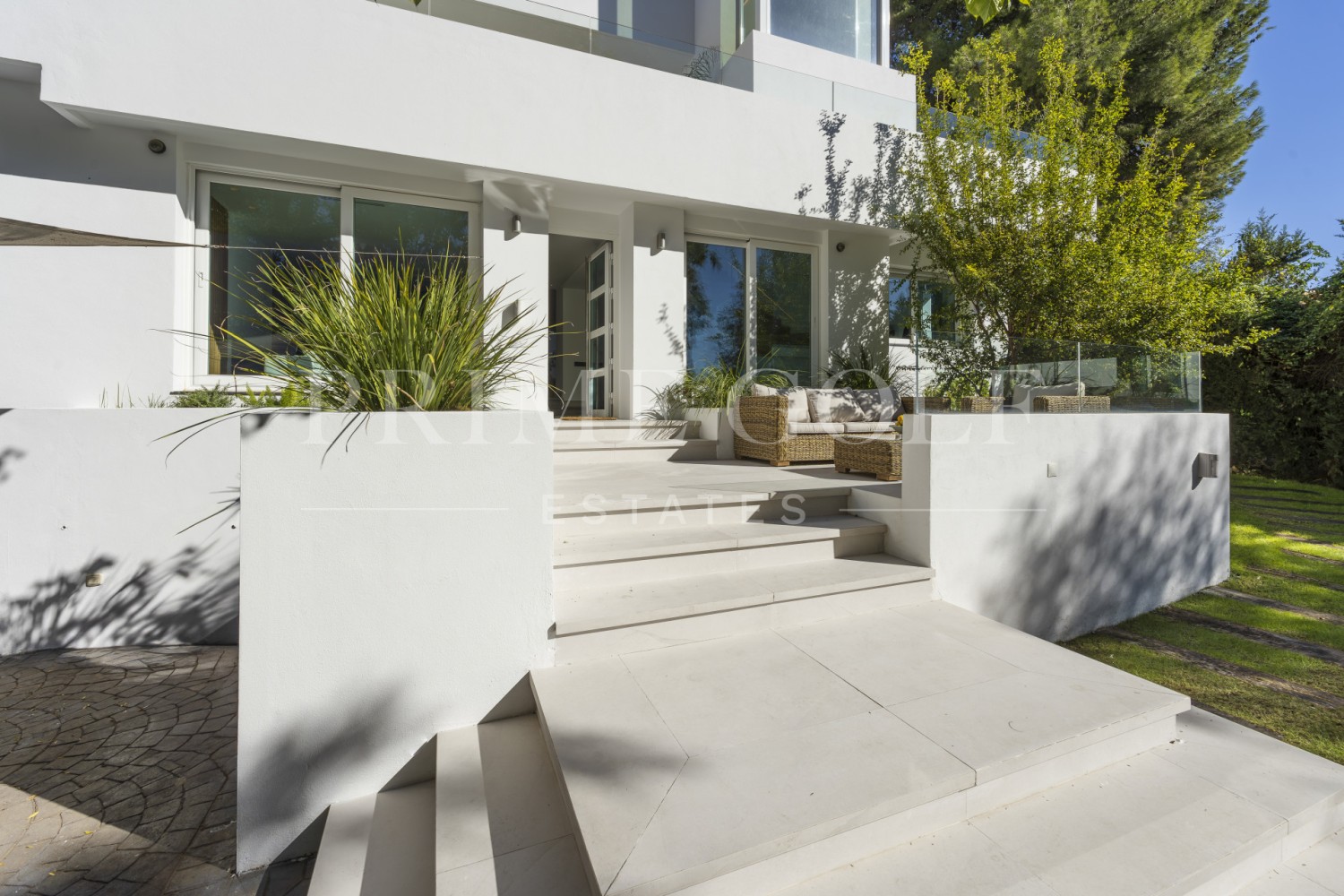 6 bed Villa For Sale in Nueva Andalucia, Malaga - thumb 24