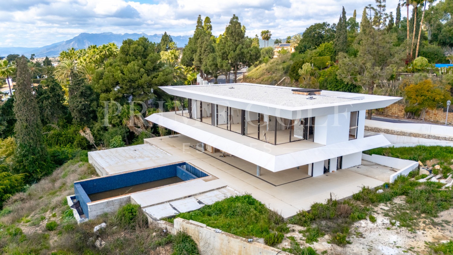 7 bed Villa For Sale in Marbella East, Malaga - thumb 7