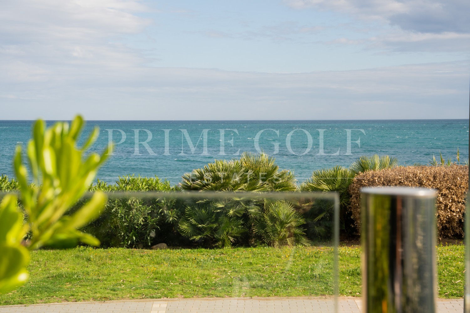 1 bed Apartment For Sale in Estepona, Malaga - thumb 2