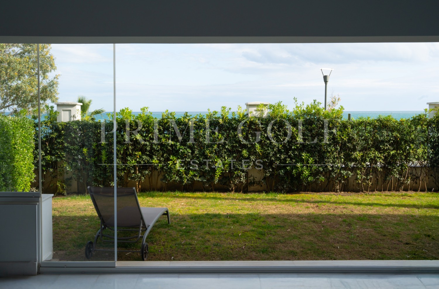 1 bed Apartment For Sale in Estepona, Malaga - thumb 3