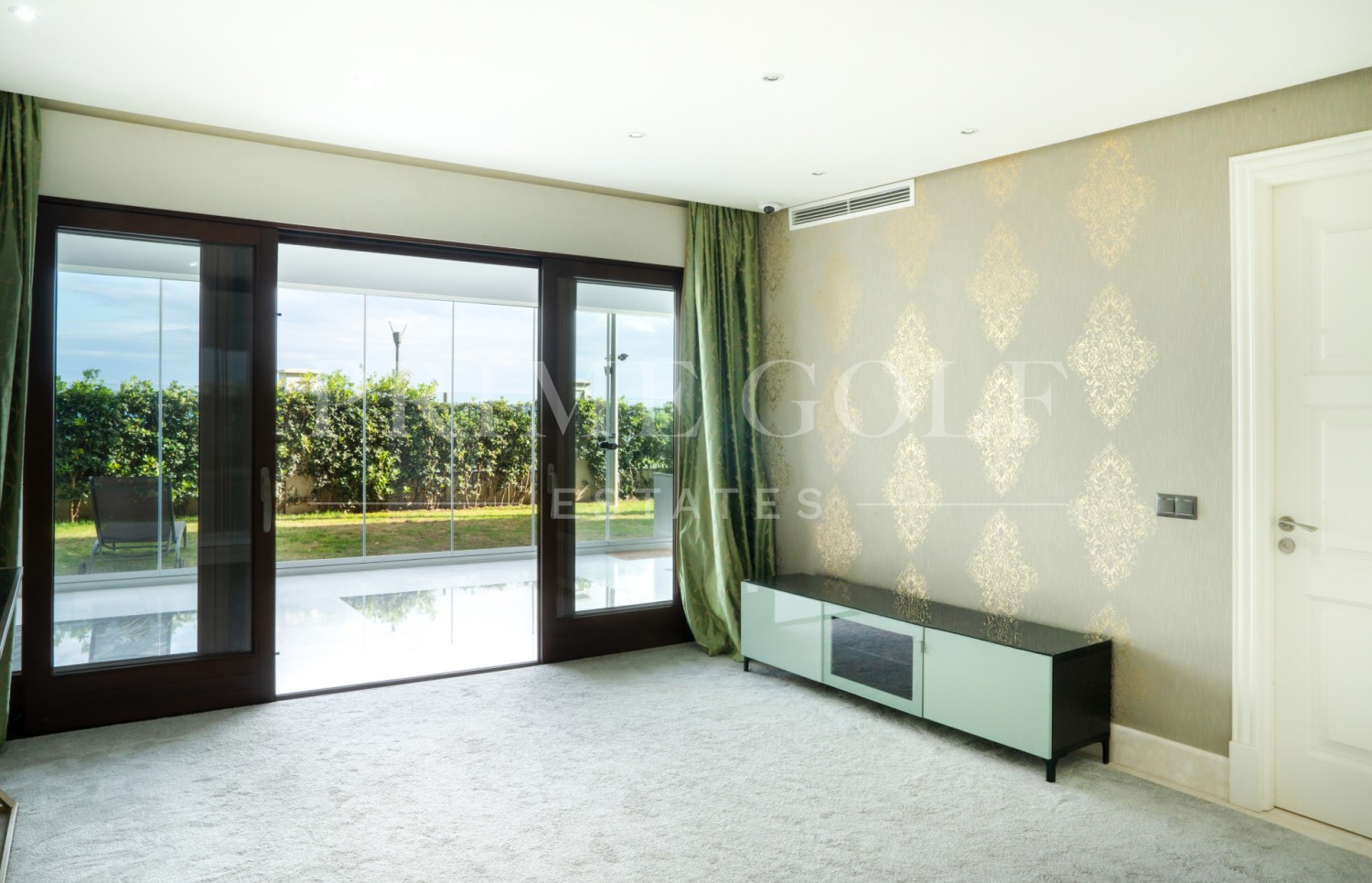 1 bed Apartment For Sale in Estepona, Malaga - thumb 9