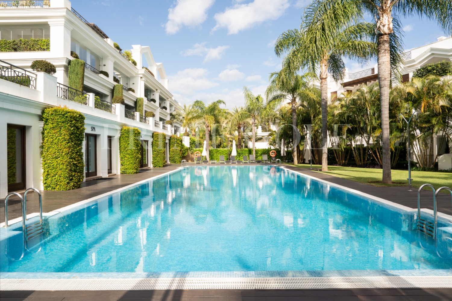 1 bed Apartment For Sale in Estepona, Malaga - thumb 16