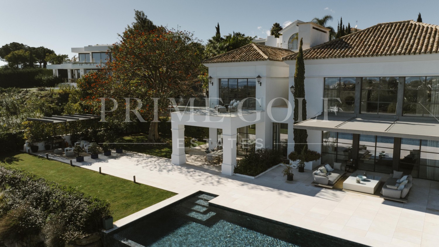 6 bed Villa For Sale in Benahavis, Malaga - thumb 2