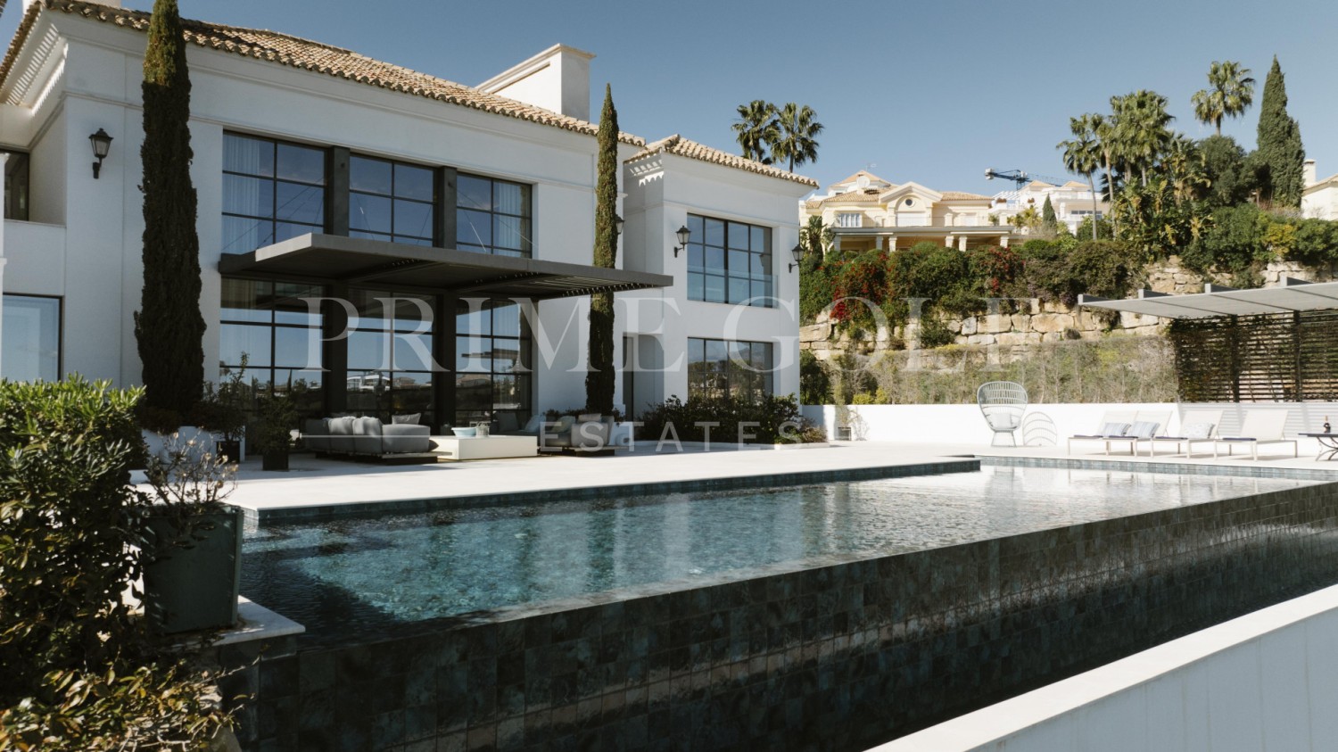 6 bed Villa For Sale in Benahavis, Malaga - thumb 4