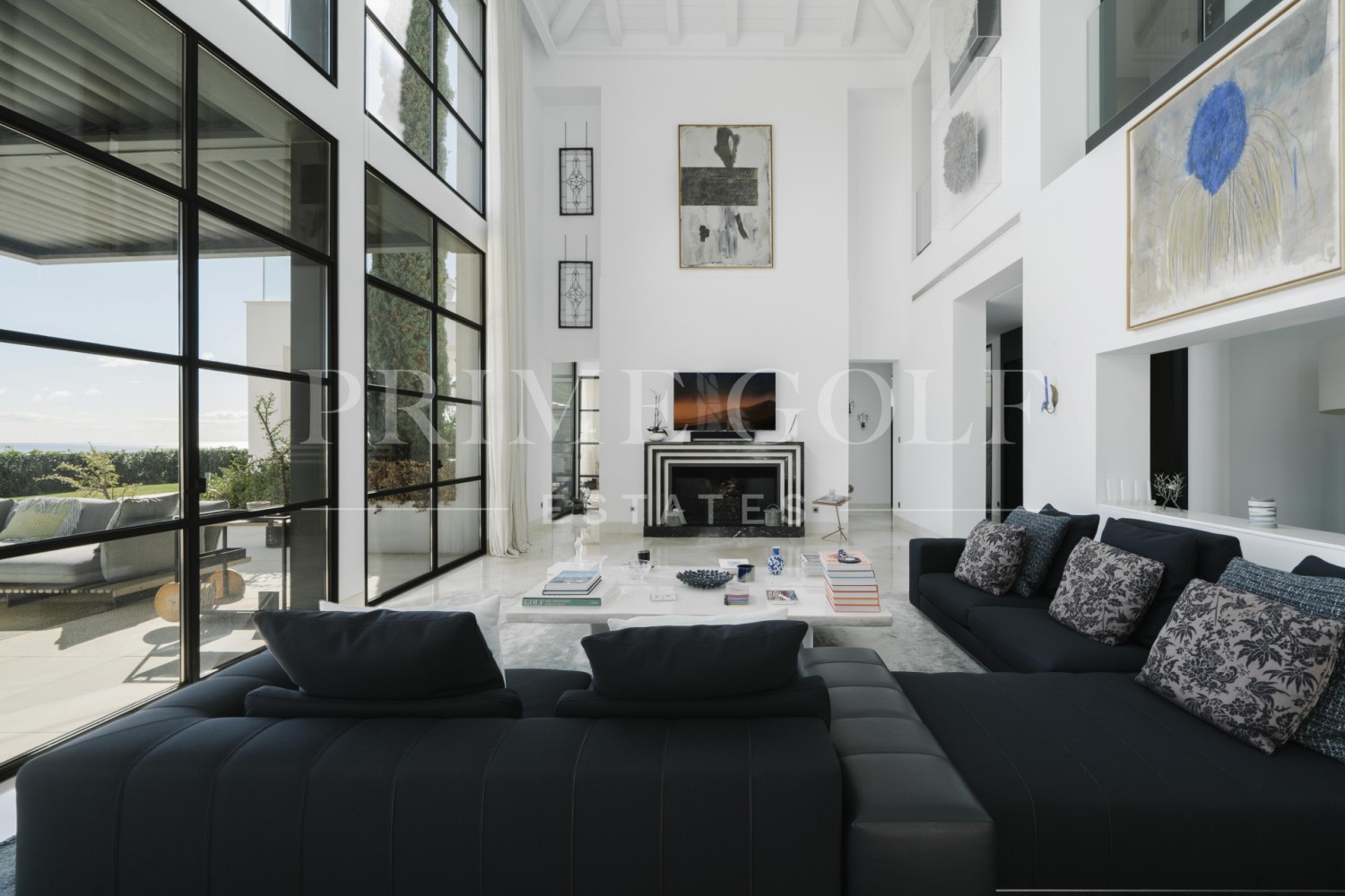 6 bed Villa For Sale in Benahavis, Malaga - thumb 8