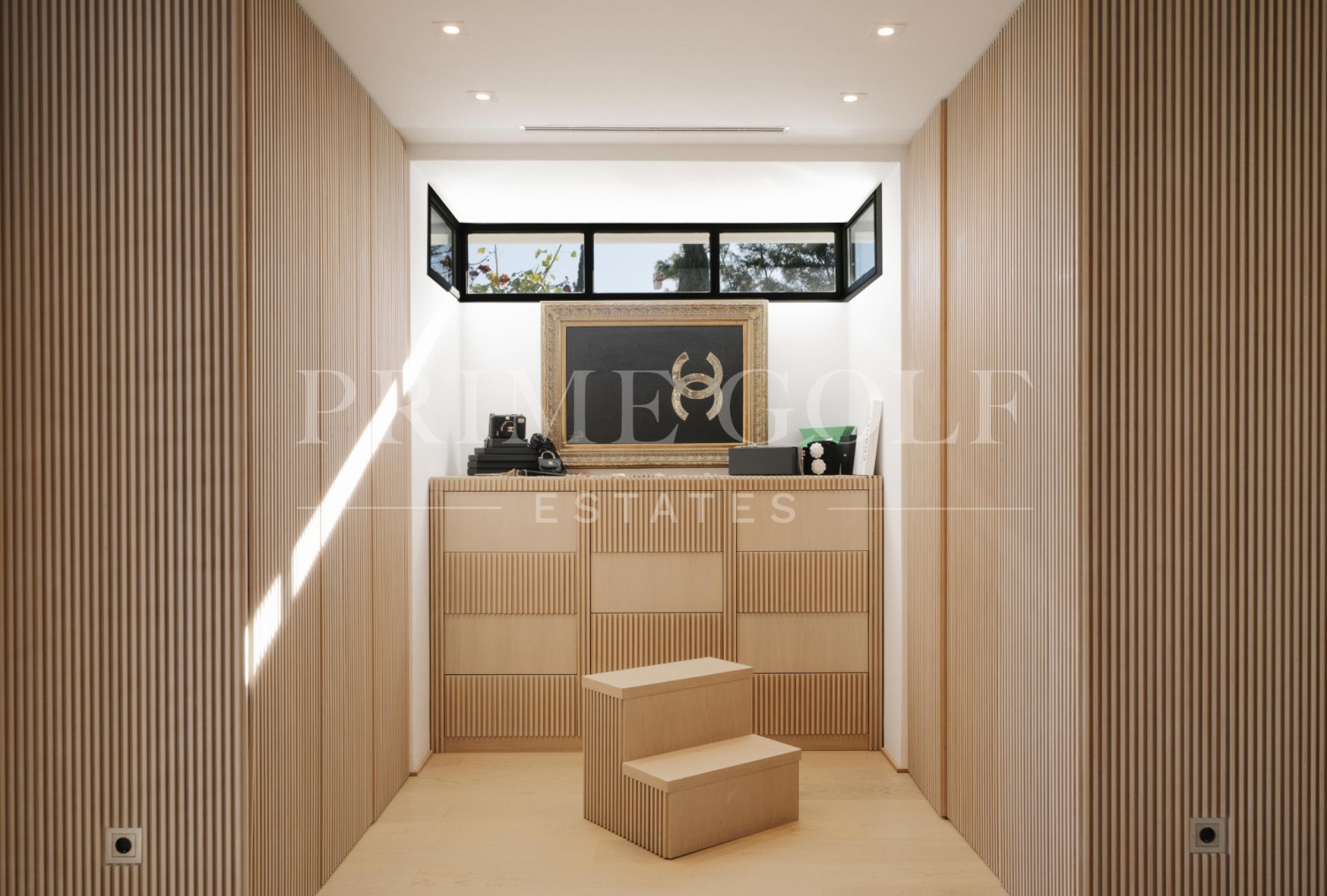 6 bed Villa For Sale in Benahavis, Malaga - thumb 20