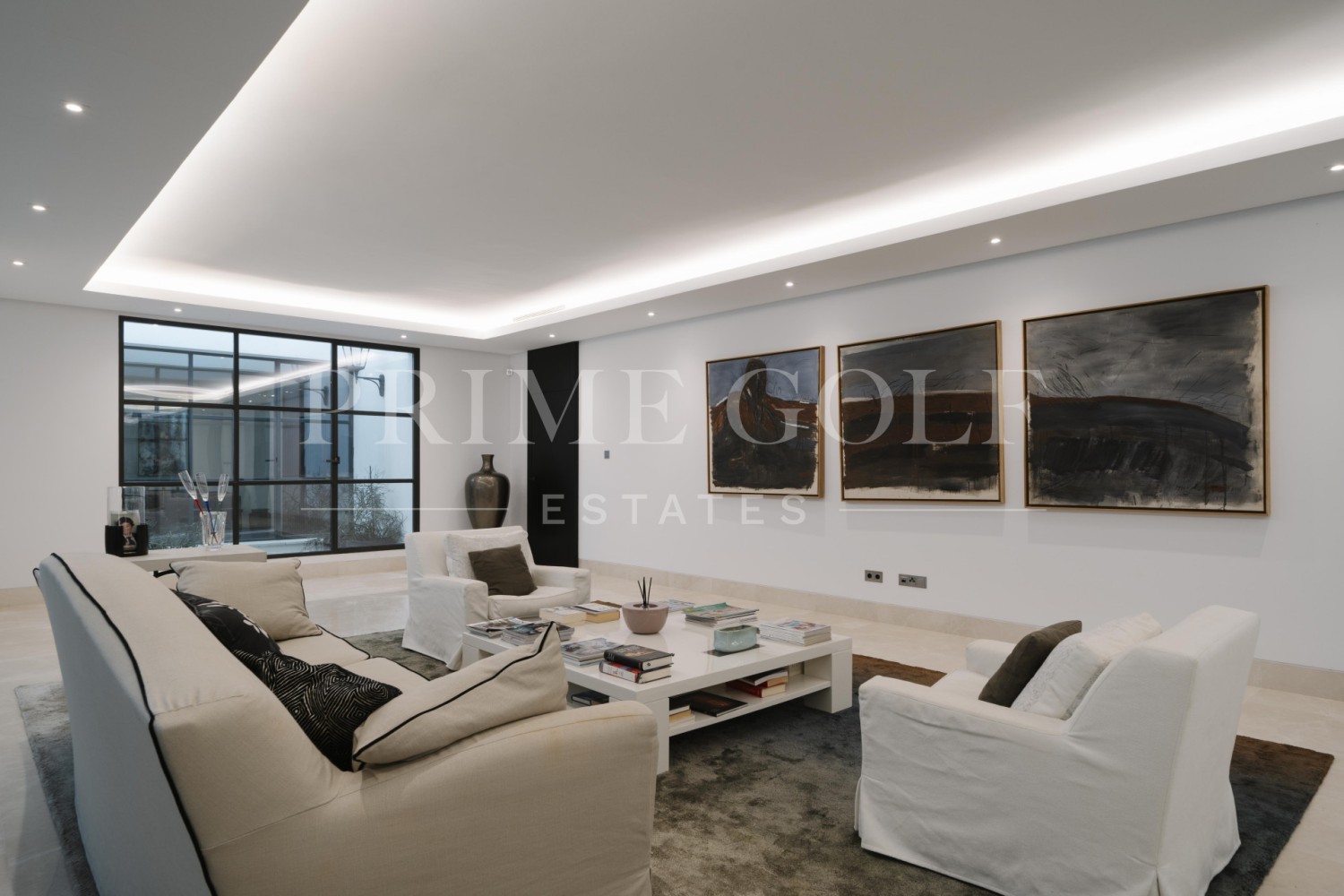 6 bed Villa For Sale in Benahavis, Malaga - thumb 28