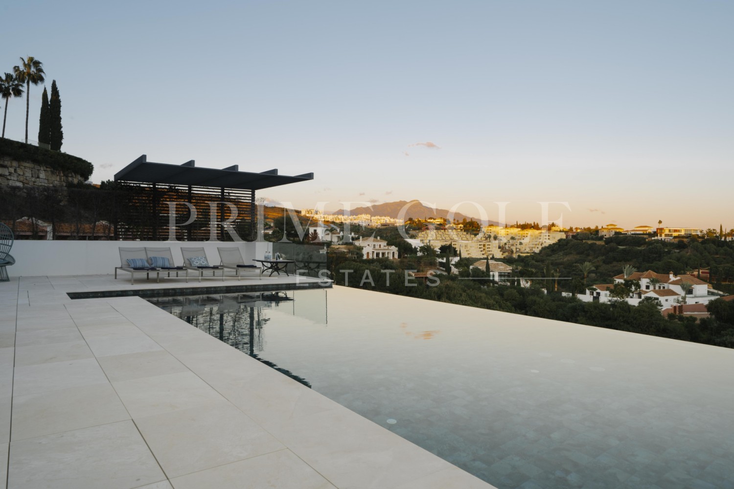 6 bed Villa For Sale in Benahavis, Malaga - thumb 40